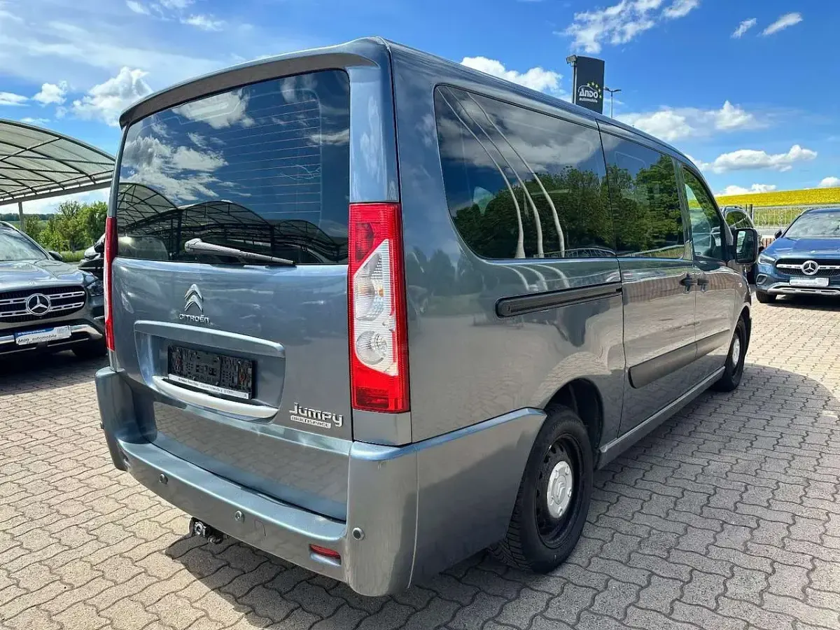 Käytetty Citroën Jumpy Tendance 163 HP (119 kW) 2014 Harmaa Tila-auto