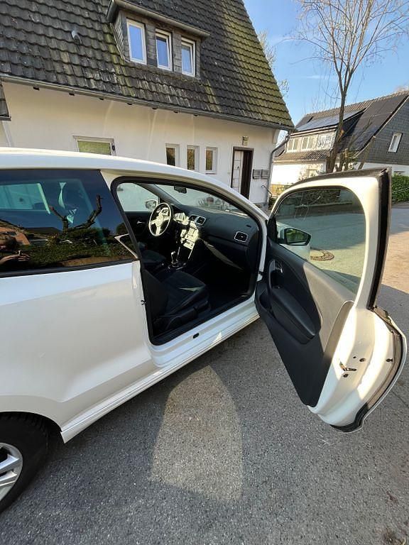 Gebraucht VW Polo Highline 105 PS (77 kW) 2011 Weiß Kleinwagen