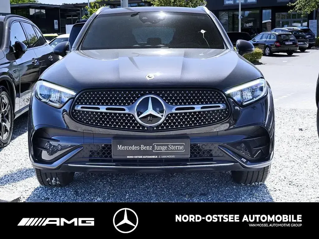 Gebraucht Mercedes GLC300 AMG 269 PS (197 kW) 2025 Graphitgrau metallic SUV