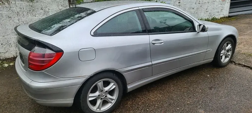 Gebraucht Mercedes C200 Classic 163 PS (119 kW) 2003 Coupé