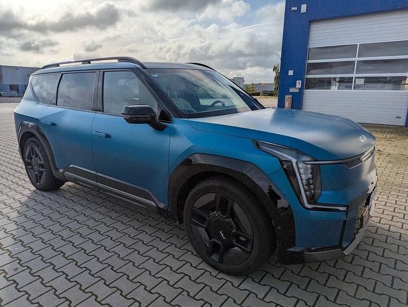 Blau Gebraucht 2025 Kia EV9 GT-Line SUV | 64.500 € (Superpreis) - Bild 1/4