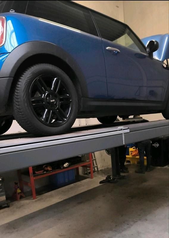 Usata Mini ONE 75 CV (55 kW) 2013 Utilitaria