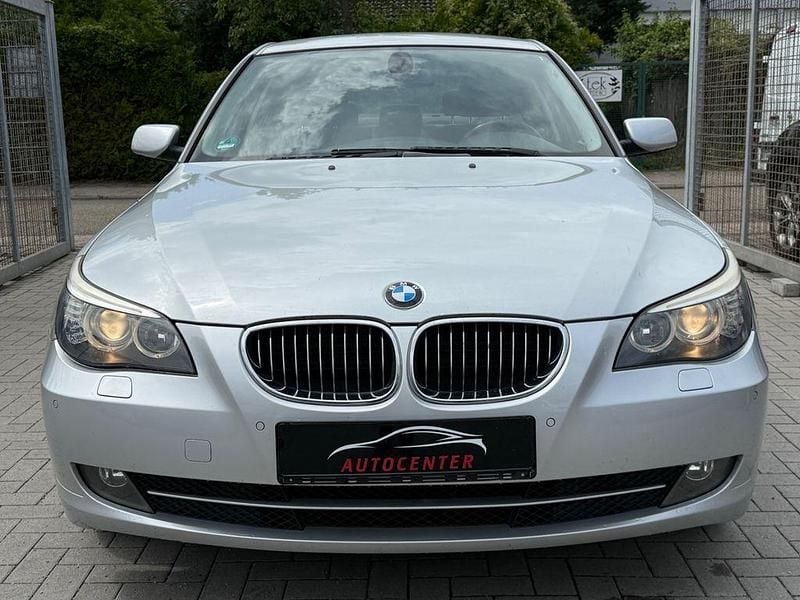 Gebraucht BMW 523 Performance 190 PS (139 kW) 2009 Silber Limousine