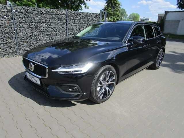Gebraucht Volvo V60 120 PS (88 kW) 2024 Kombi
