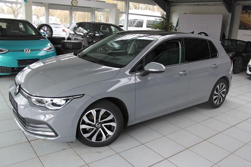 Gebraucht VW Golf VIII Active 150 PS (110 kW) 2022 Grau Limousine