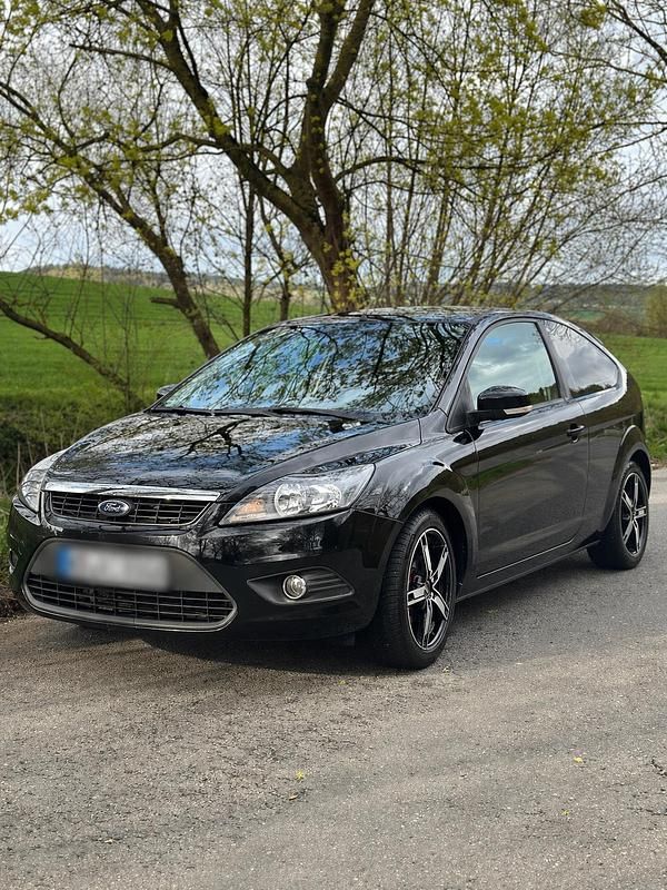 Usata Ford Focus 100 CV (73 kW) 2009 Nero Utilitaria