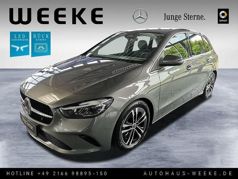 Grau Gebraucht 2024 Mercedes B200 Advanced Van / Kleinbus | 31.974 € (Etwas zu teuer) - Bild 1/4