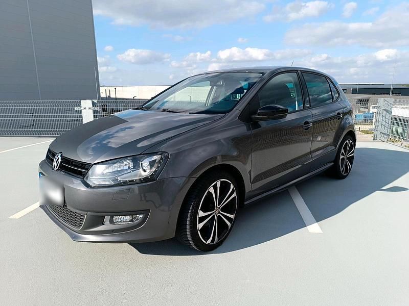 Gebraucht VW Polo Style 85 PS (62 kW) 2011 Grau Kleinwagen