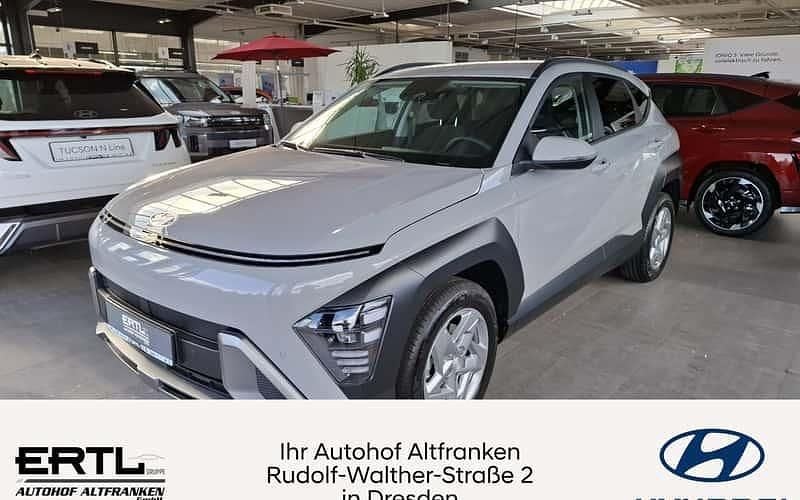 Cyber grey Neu 2025 Hyundai Kona Trend SUV | 27.280 € (Fairer Preis) - Bild 1/4