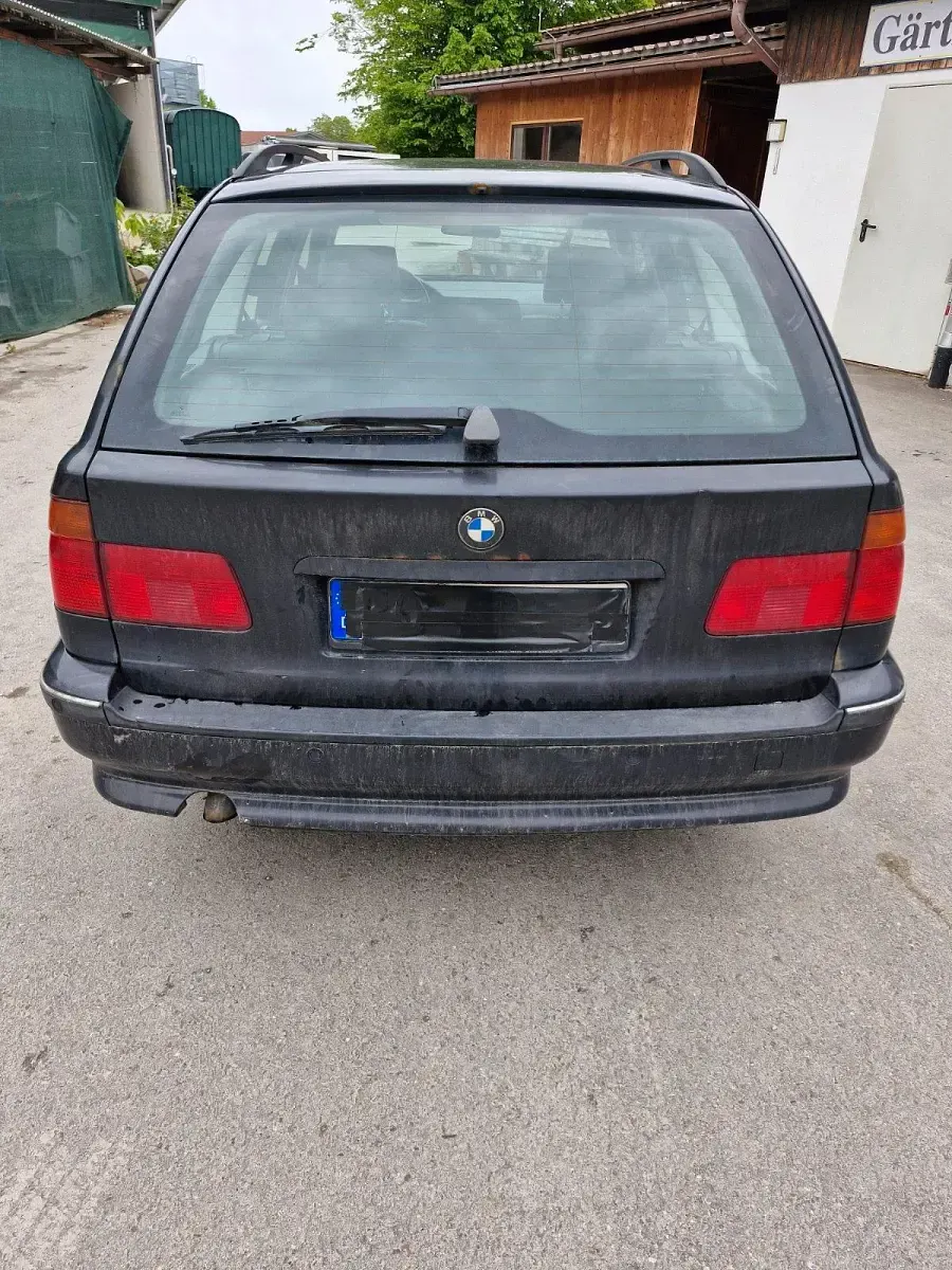 Brugt BMW 530 184 HK (135 kW) 2000 Sort Stationcar