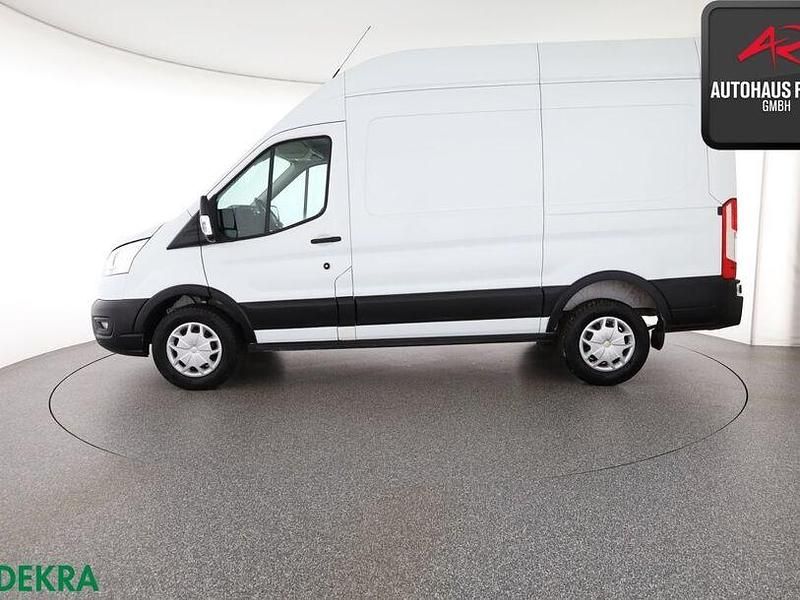 Gebraucht Ford Transit Trend 131 PS (96 kW) 2019 Weiß Van / Kleinbus