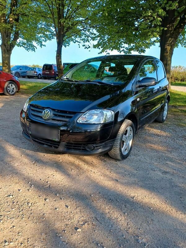Schwarz Gebraucht 2007 VW Fox Kleinwagen | 1.650 € - Bild 1/4