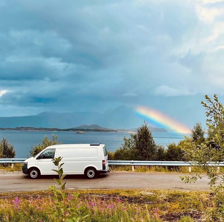 Weiß Gebraucht 2010 VW T5 Van | 21.900 € - Bild 1/4