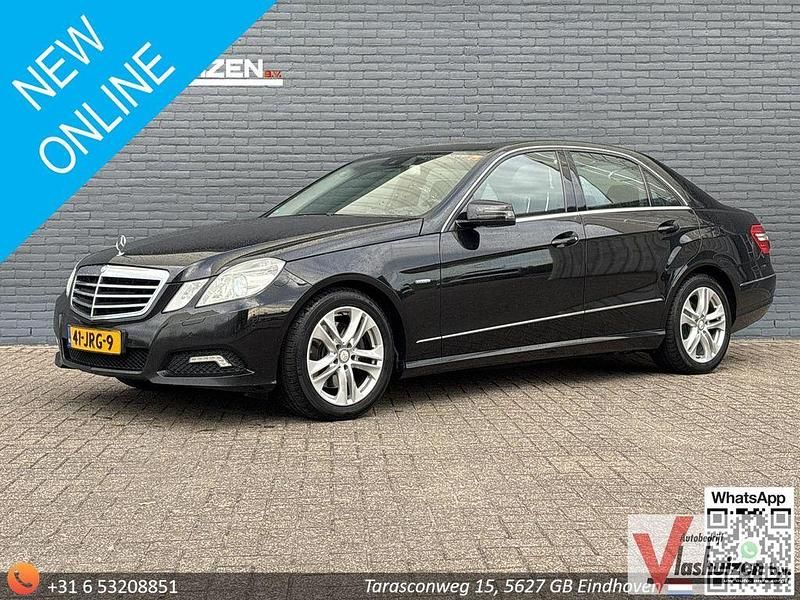 Schwarz Gebraucht 2009 Mercedes E250 Avantgarde Limousine | 5.950 € (Guter Preis) - Bild 1/4
