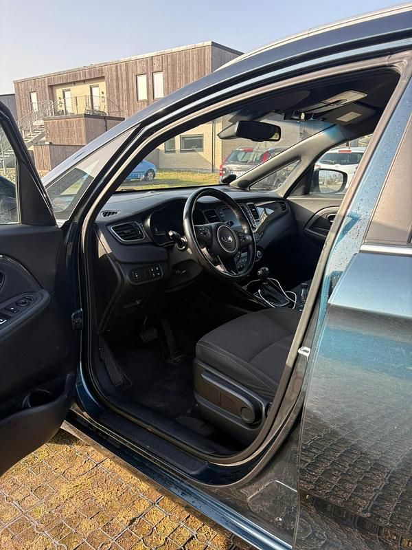 Gebraucht Kia Carens 141 PS (103 kW) 2017 Andere farben Van / Kleinbus