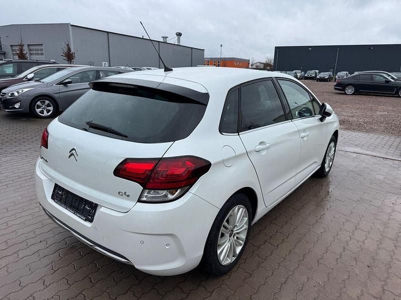 Gebraucht Citroën C4 SELECTION 110 PS (80 kW) 2017 Weiß Limousine