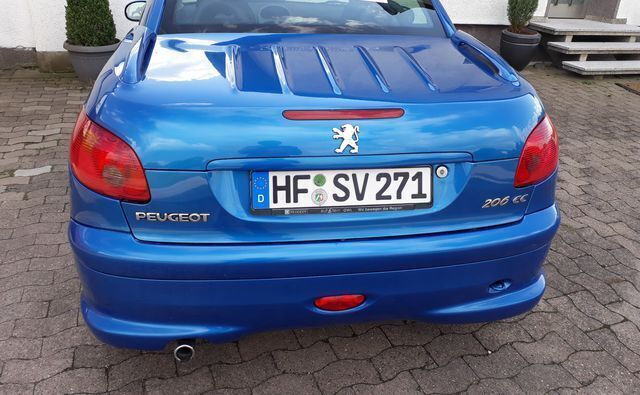 Gebraucht Peugeot 206 CC 148 PS (108 kW) 2005 Andere farbe metallic Cabrio