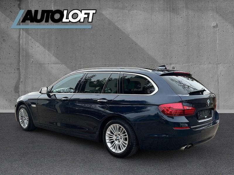 Gebraucht BMW 520 Luxury Line 190 PS (139 kW) 2016 Blau Kombi