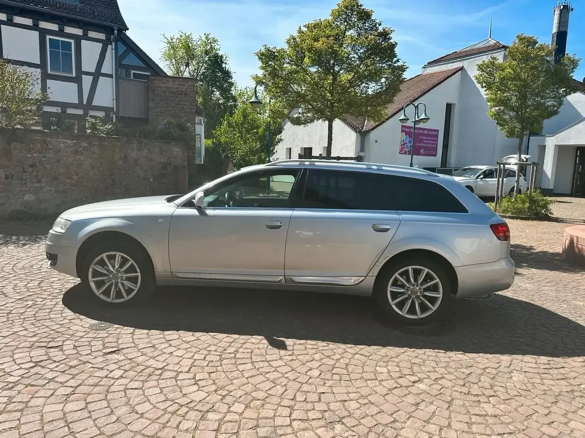 Second-hand Audi A6 239 CP (175 kW) 2008 Argintiu Break