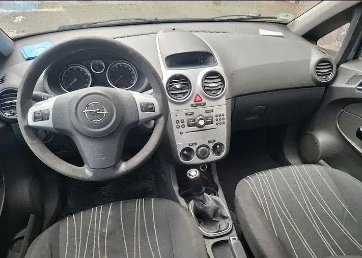 Gebraucht Opel Corsa 90 PS (66 kW) 2009 Kleinwagen