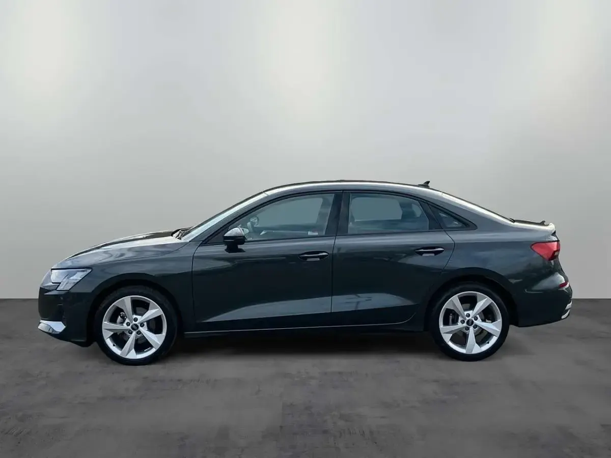 Gebraucht Audi A3 Advanced Plus 150 PS (110 kW) 2025 Manhattangrau metallic Limousine