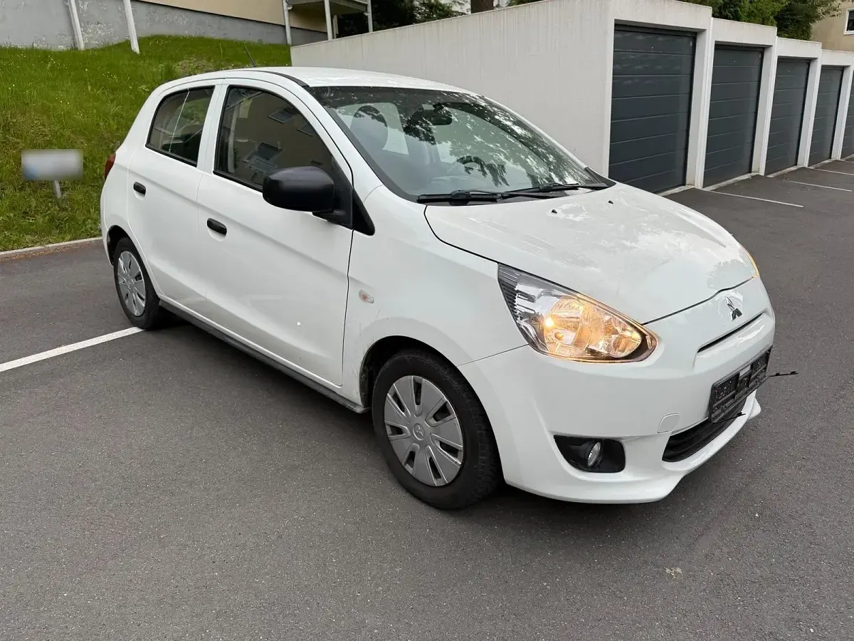 Gebraucht Mitsubishi Space Star Top 71 PS (52 kW) 2016 Weiß Kleinwagen
