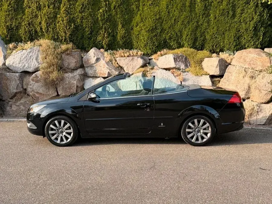Gebraucht Ford Focus Cabriolet 145 PS (106 kW) 2009 Schwarz Cabrio
