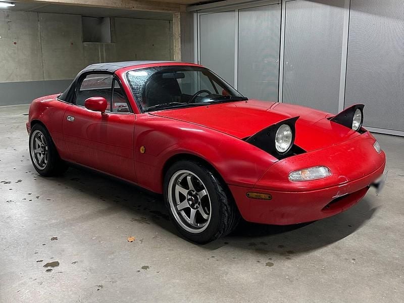 Gebraucht Mazda MX5 115 PS (84 kW) 1990 Rot Cabrio