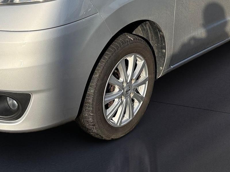 Gebraucht Nissan Evalia S 110 PS (80 kW) 2018 Silber Van / Kleinbus