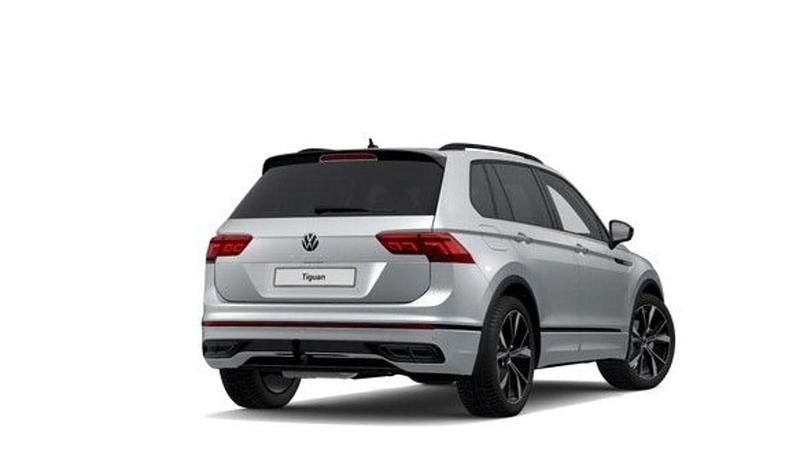 Gebraucht VW Tiguan R-line 150 PS (110 kW) 2023 Reflexsilber SUV