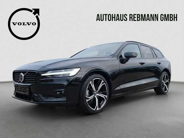 Gebraucht Volvo V60 145 PS (106 kW) 2025 Kombi