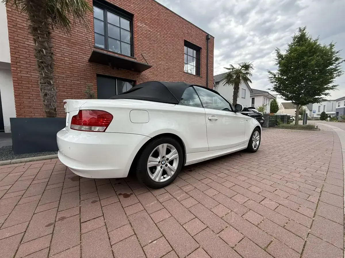 Gebraucht BMW 118 Cabriolet Advantage 143 PS (105 kW) 2010 Cabrio
