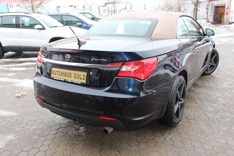 Gebraucht Lancia Flavia 170 PS (125 kW) 2013 Schwarz Cabrio