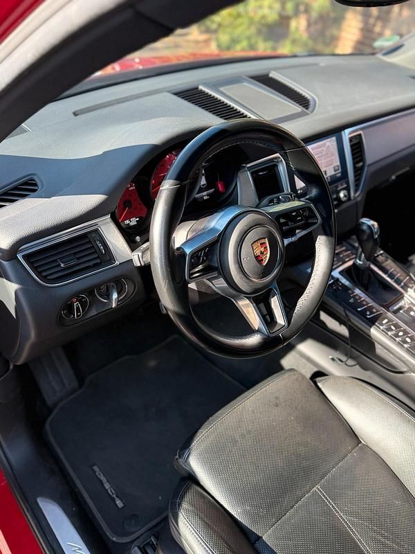 Usata Porsche Macan S 258 CV (189 kW) 2017 Rosso SUV
