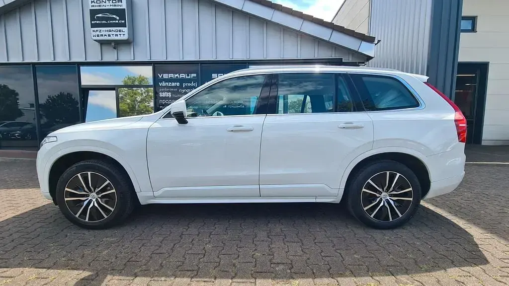 Gebraucht Volvo XC90 Momentum 235 PS (172 kW) 2021 Weiß SUV