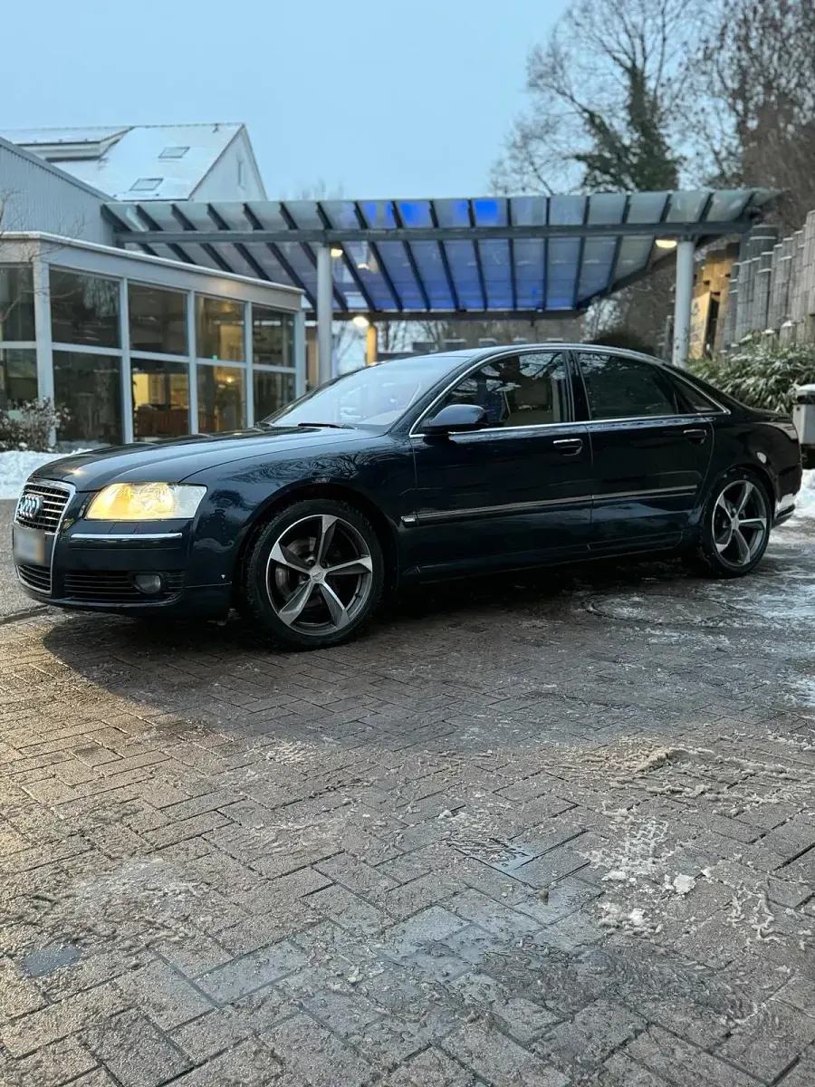 Usata Audi A8 239 CV (175 kW) 2007 Blu Berlina