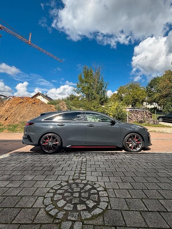 Gebraucht Kia ProCeed GT 204 PS (150 kW) 2021 Grau Kombi