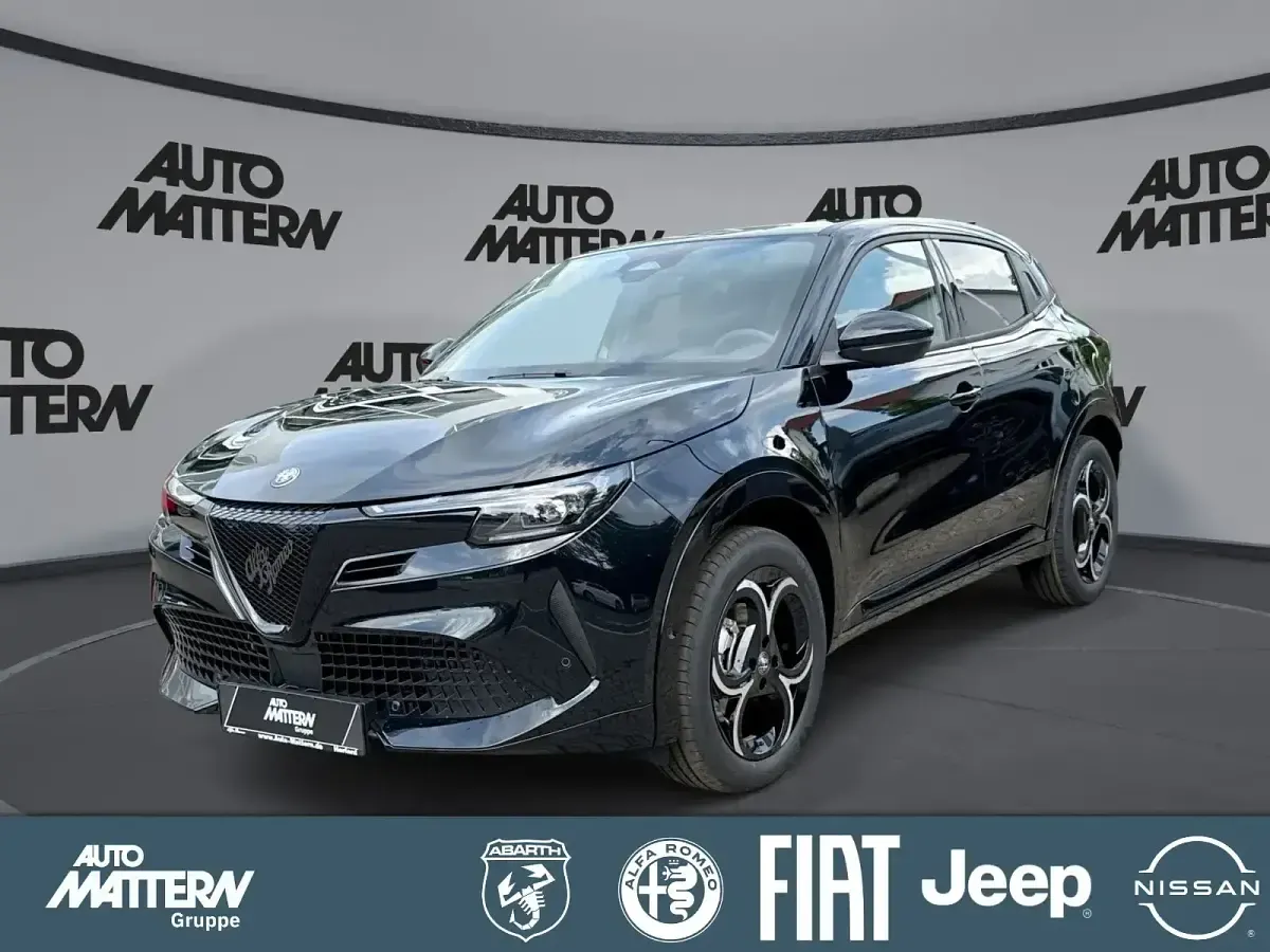 Gebraucht Alfa Romeo Junior Tech Edition 145 PS (106 kW) 2026 SUV