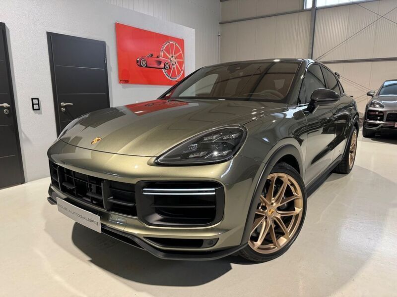 Grün Gebraucht 2023 Porsche Cayenne Turbo GT SUV | 187.900 € - Bild 1/4