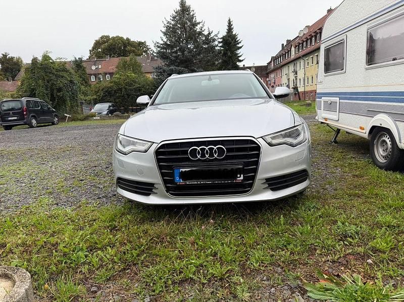Silber Gebraucht 2012 Audi A6 Ambiente Kombi | 11.450 € (Superpreis) - Bild 1/4