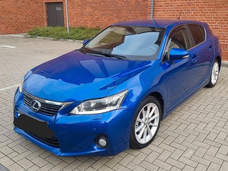 Blau Gebraucht 2011 Lexus CT200h Executive Line Limousine | 11.990 € (Teuer) - Bild 1/4