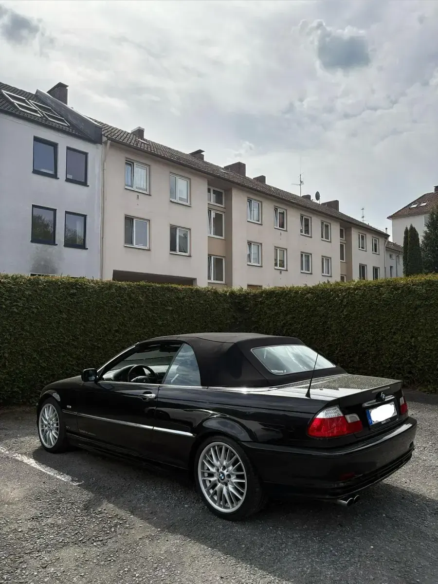 Gebraucht BMW 330 231 PS (169 kW) 2002 Schwarz Cabrio