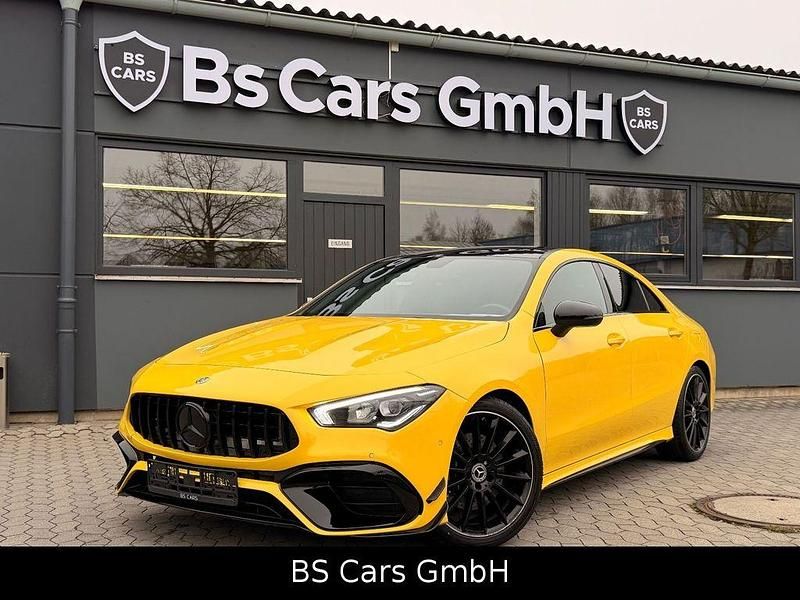 Gelb Gebraucht 2020 Mercedes CLA250 AMG Limousine | 29.900 € (Etwas zu teuer) - Bild 1/4