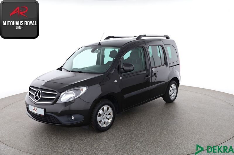 Schwarz Gebraucht 2018 Mercedes Citan 112 Kombi | 17.780 € (Fairer Preis) - Bild 1/4