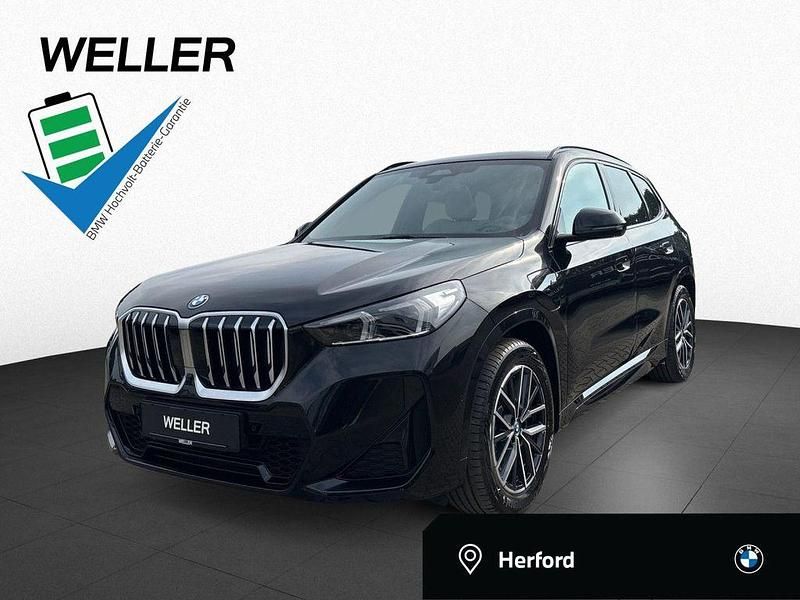 Black sapphire (schwarz) Gebraucht 2024 BMW X1 Performance SUV | 46.490 € (Fairer Preis) - Bild 1/4