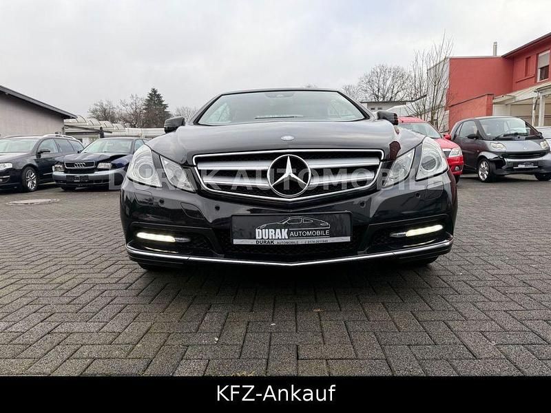 Gebraucht Mercedes 220 170 PS (125 kW) 2012 Schwarz Cabrio