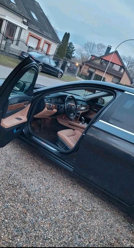 Gebraucht BMW 740 326 PS (239 kW) 2009 Schwarz Limousine