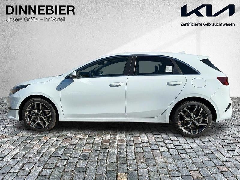 Neu Kia Ceed 140 PS (102 kW) 2025 Weiß Kleinwagen