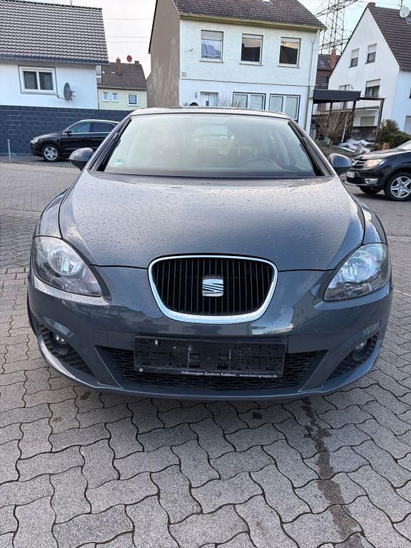 Gebraucht Seat Leon Reference 125 PS (91 kW) 2010 Grau Kleinwagen