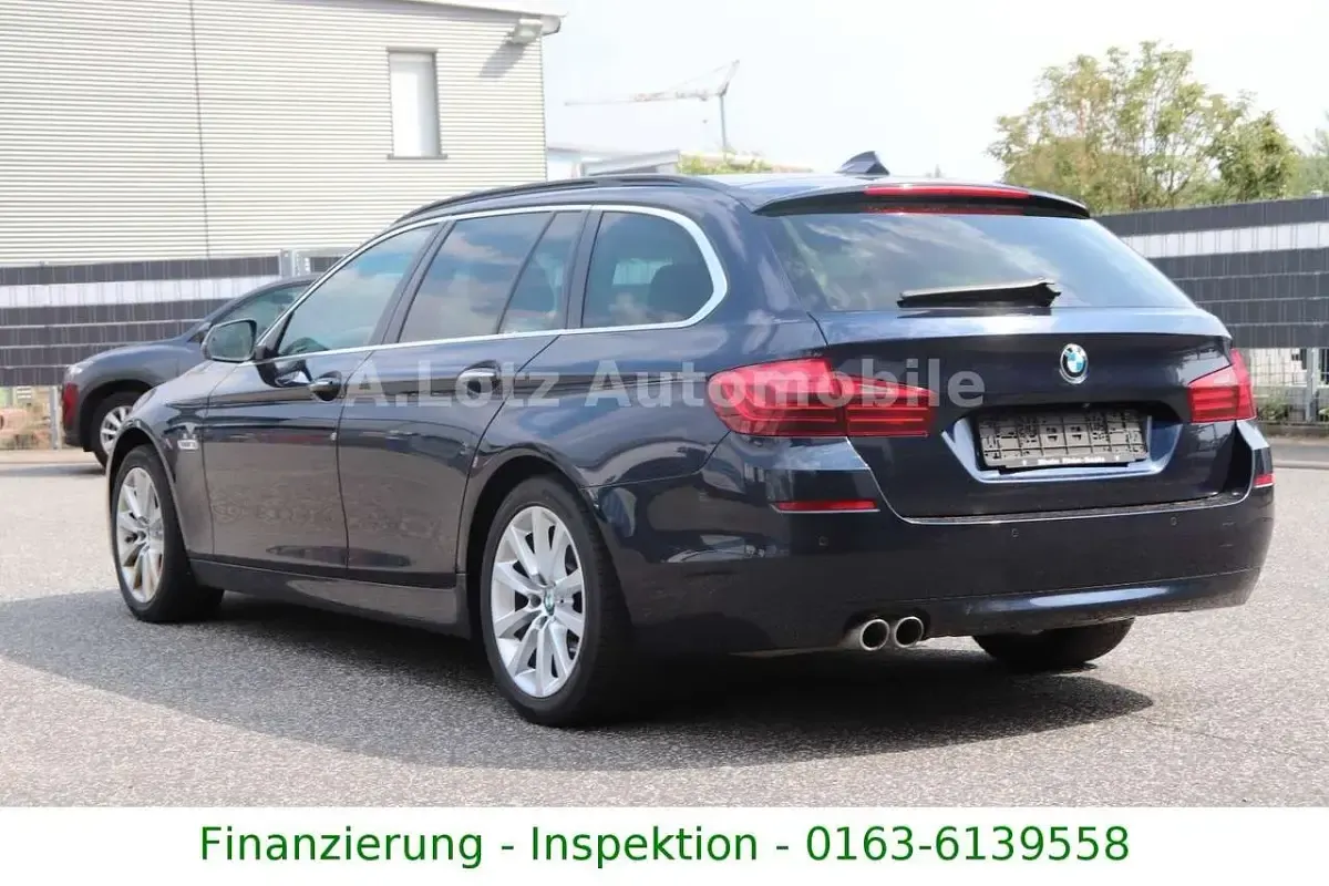 Gebraucht BMW 530 Sport Line 258 PS (189 kW) 2014 Blau Kombi